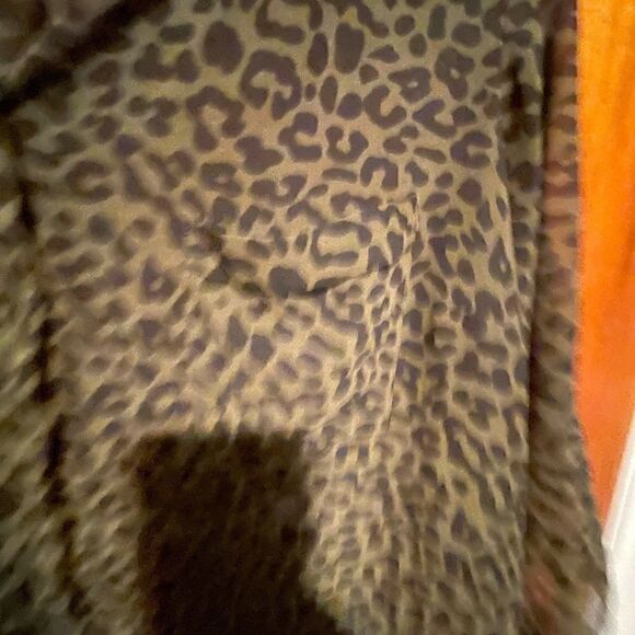 Green Leopard Blouse  - Picture 4 of 6